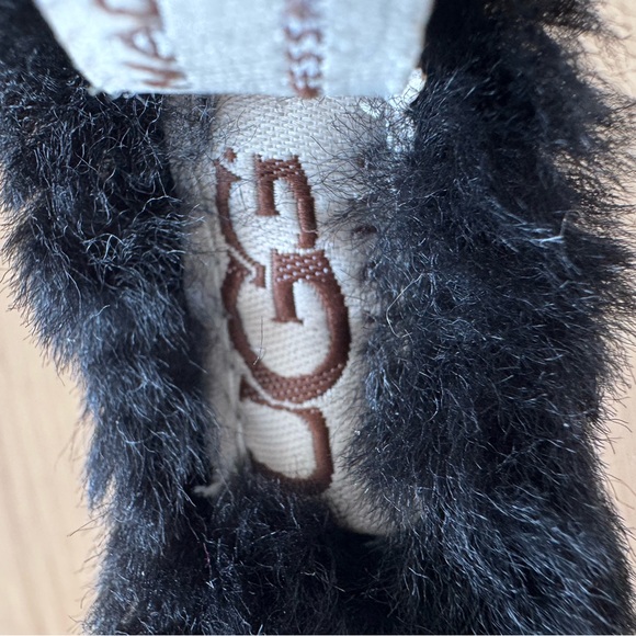 NWOT: UGG Black Sequin Shearling Ear Muffs